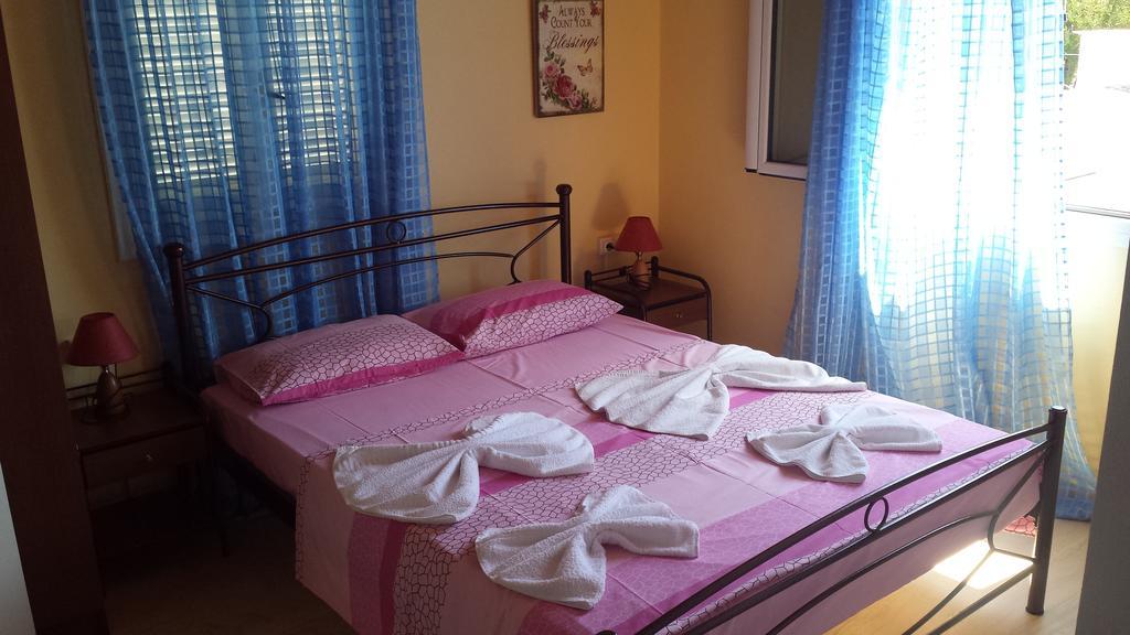 Eva Apartments Svoronata Esterno foto