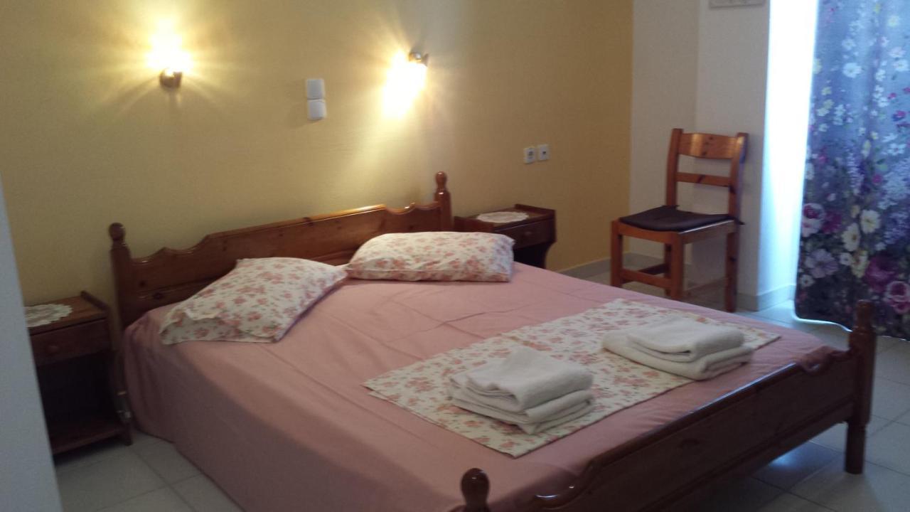 Eva Apartments Svoronata Esterno foto